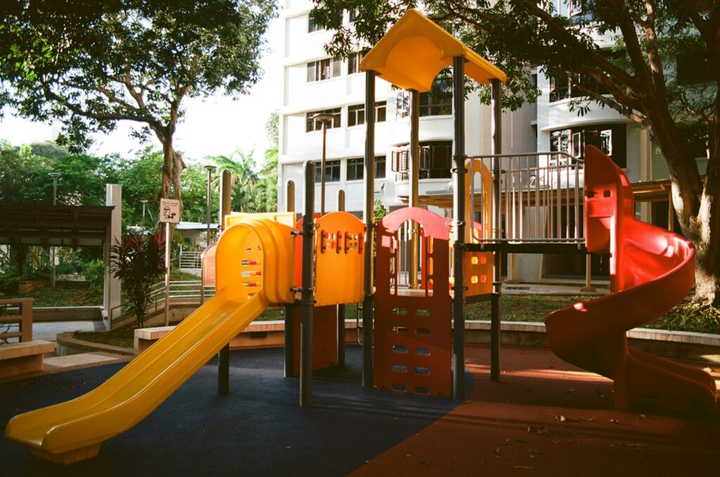 Jak zrobić plac zabaw dla dzieci &#8211; Bezpieczne konstrukcje